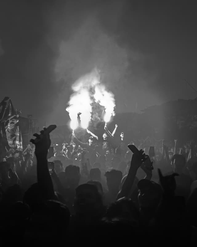 Nyalakan Api, Jangan Memadam