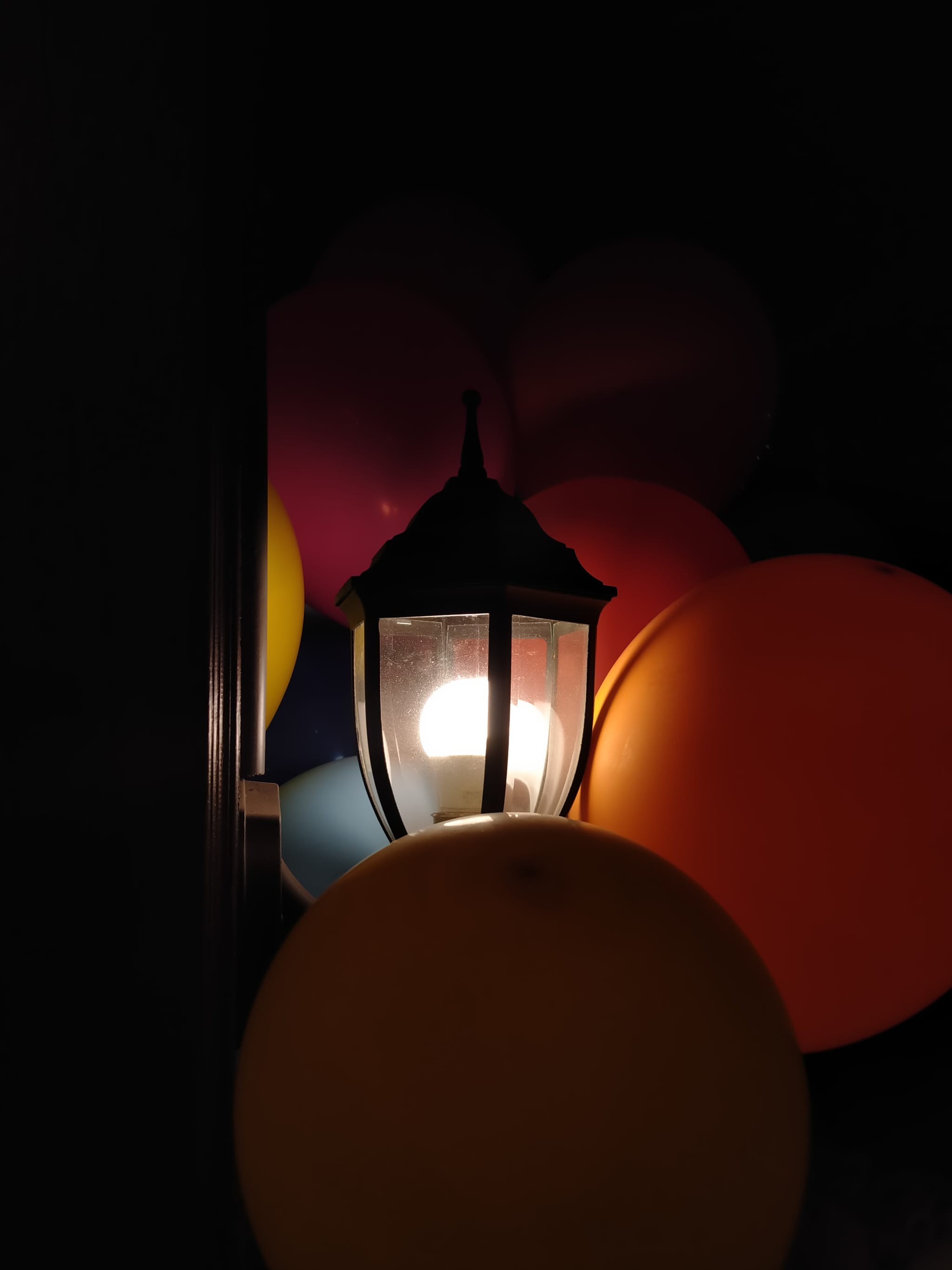 There's colors in the dark